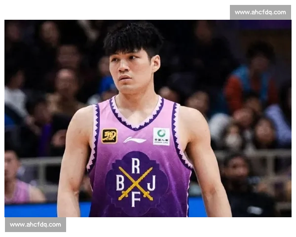 CBA 四将赴美特训:陈国豪领衔冲击 NBA,王凡懿专注防守蜕变 CBA 四将赴美特训:陈国豪领衔冲击 NBA,王凡懿专注防守蜕变
