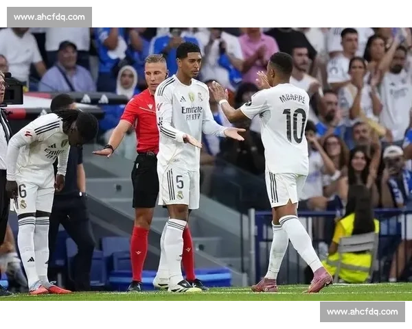 贝林厄姆弟弟多特首秀破门!天才中场接班兄长引期待 贝林厄姆弟弟多特首秀破门!天才中场接班兄长引期待